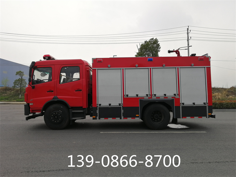 東風145水罐消防車(5.3噸)圖片